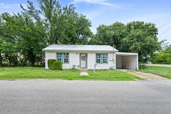 $180,000 | 1141 West Mc Neill, Stephenville, TX 76401
