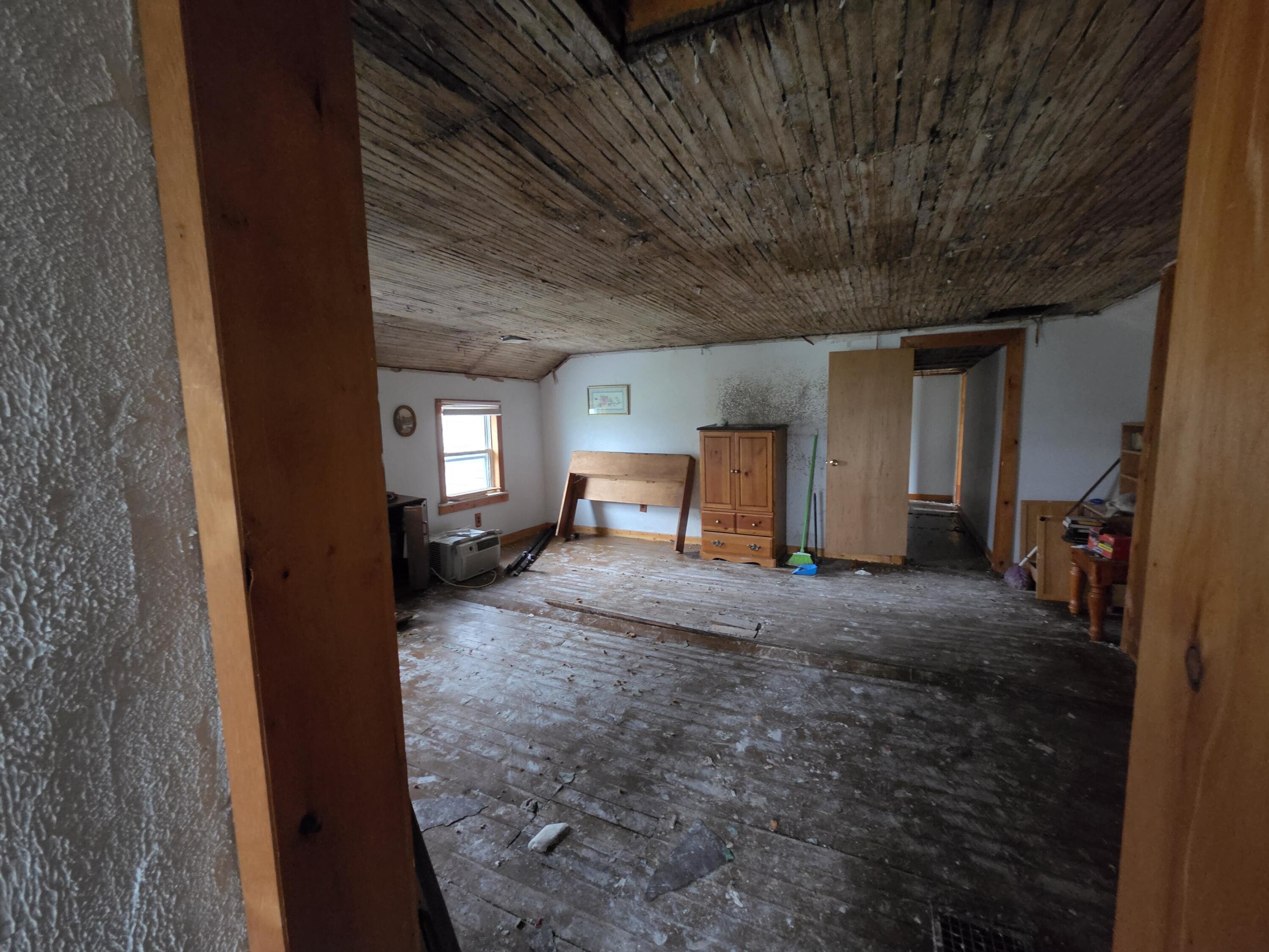 19120 Welch Road Milan, MI 48160 - Photo 20 of 38 20260520_093453