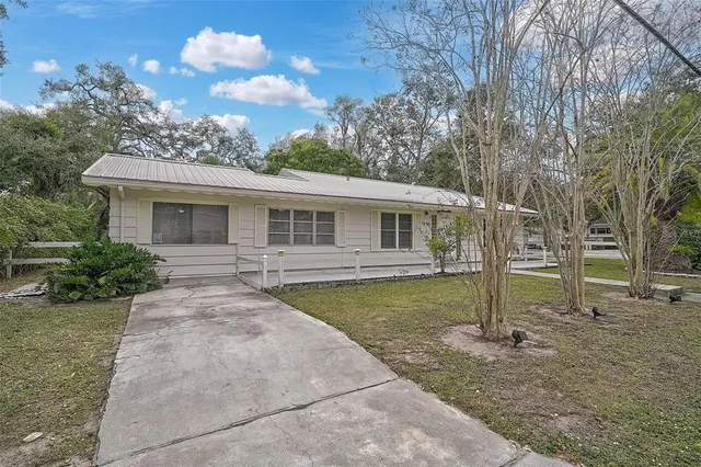 $2,450 | 1010 Indian Beach Drive, Sarasota, FL 34234