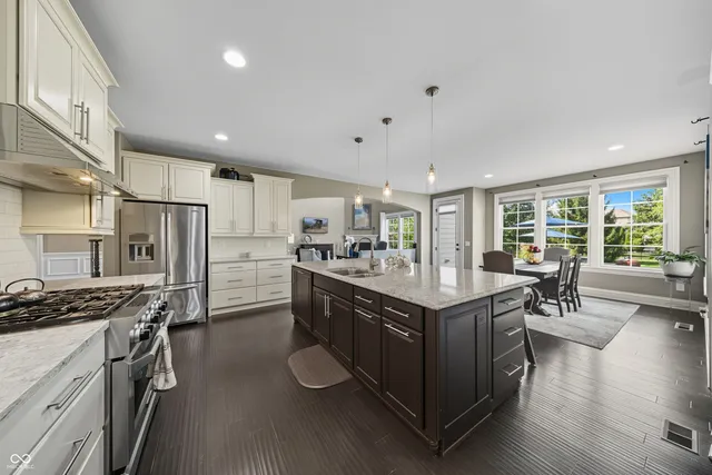 $1,500,000 | 11346 Talnuck Circle, Fishers, IN 46037