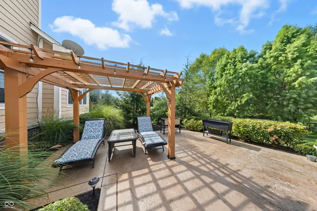 $1,500,000 | 11346 Talnuck Circle, Fishers, IN 46037