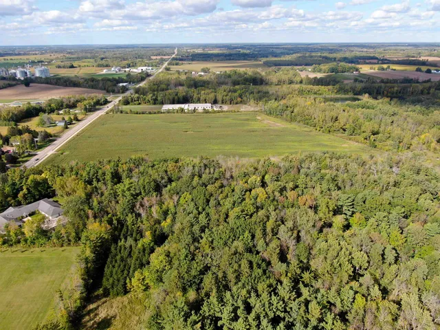 $1,799,900 | N2909 32 Pulaski Street, Pulaski, WI 54162