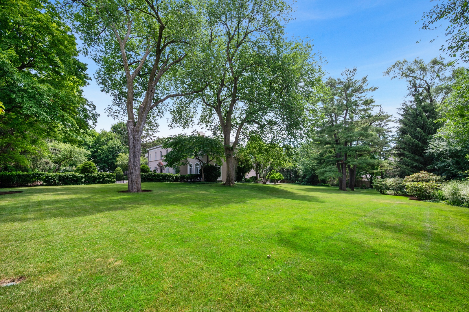 808 Hill Road Winnetka, IL 60093 - Photo 5 of 76