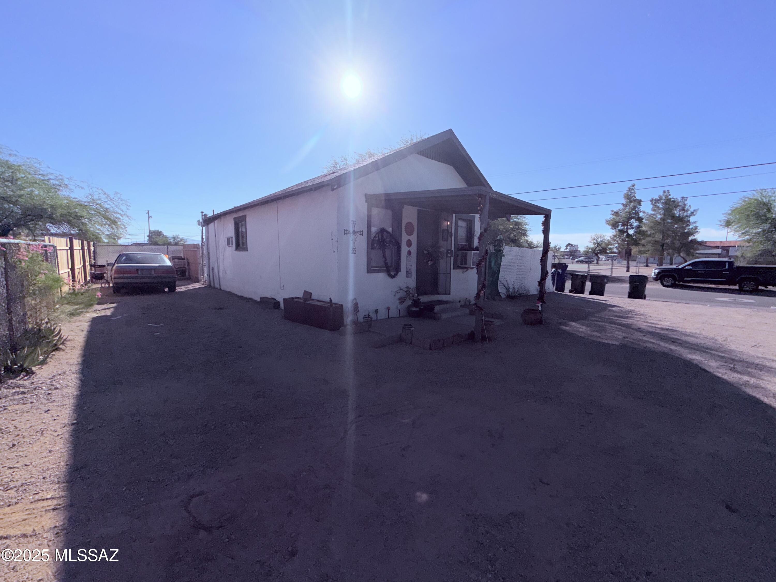 525 East Navajo Road Tucson, AZ 85705 - Photo 9 of 33