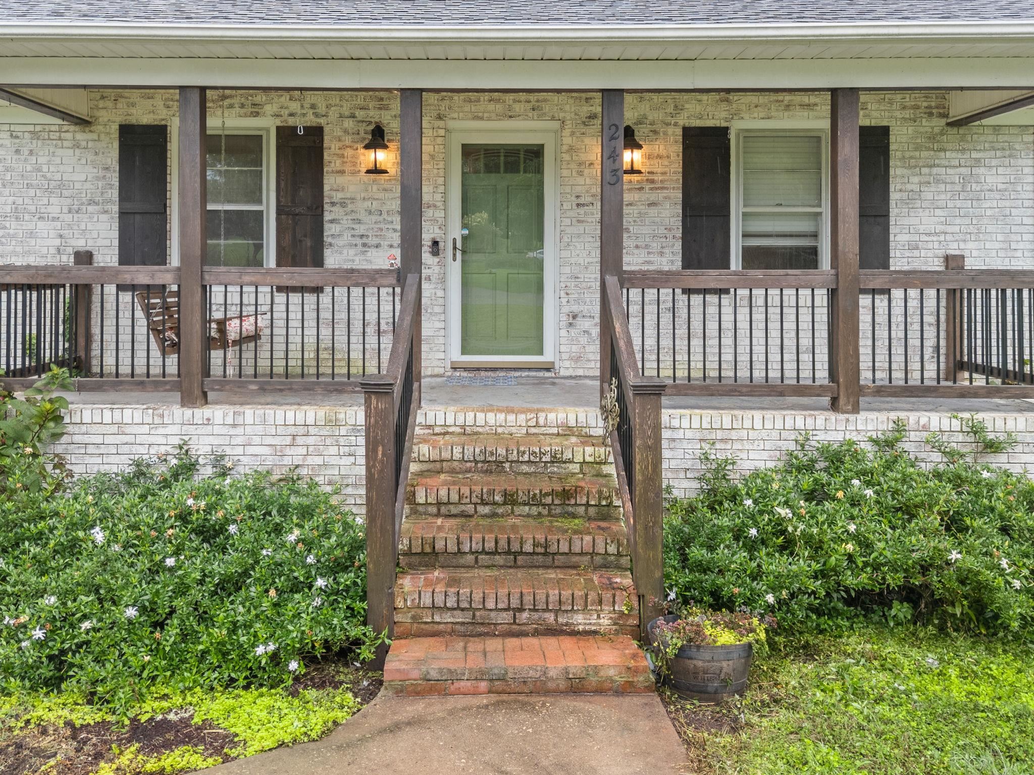 243 Rainbow Circle Inman, SC 29349 - Photo 5 of 38