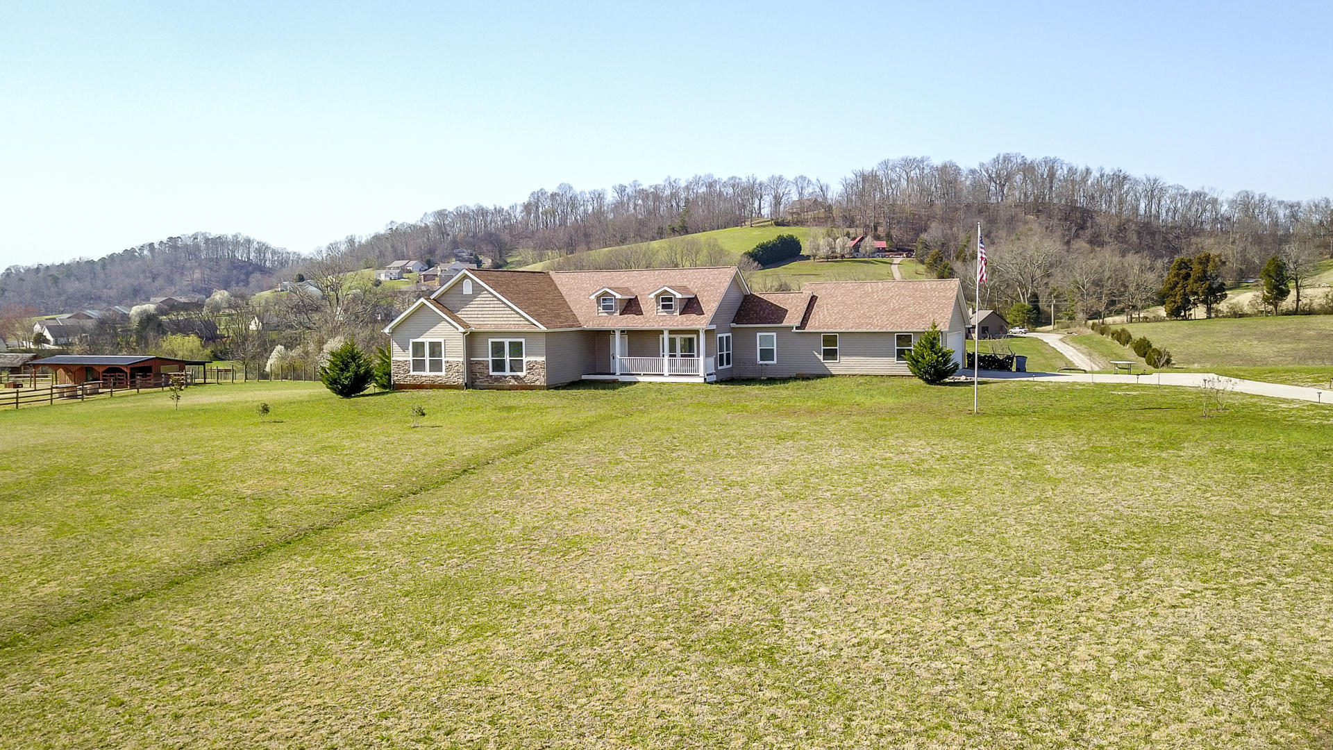 5561 Sinking Creek Road Greenback, TN 37742 - Photo 2 of 40 Sinking 8