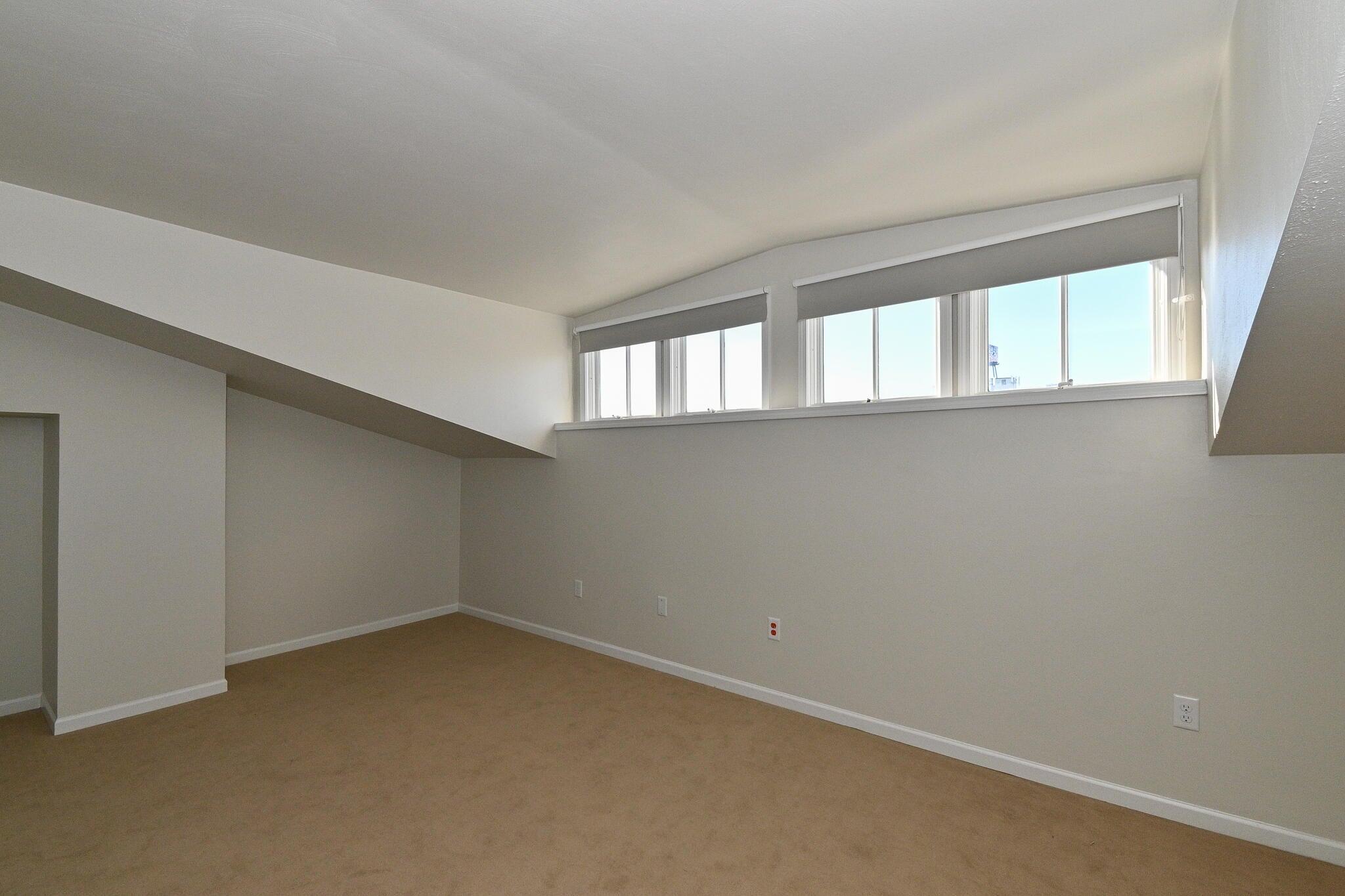 408 South 3rd Street Milwaukee, WI 53204 - Photo 19 of 29 Bed 3
