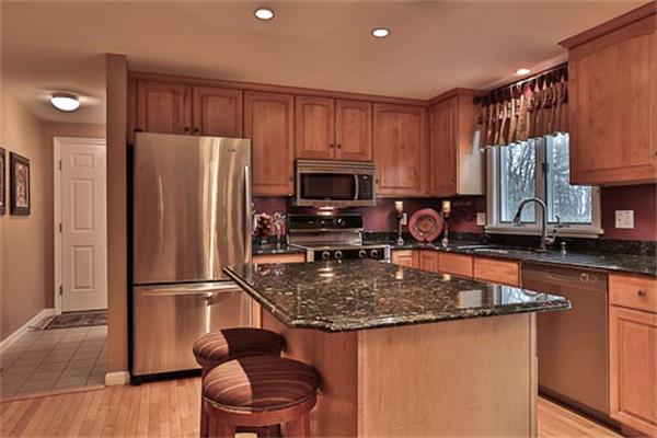 11 Farrar Road Upton, MA 01568 - Photo 8 of 30 Gallery Image 8