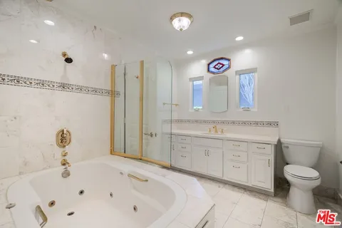 $1,799,000 | 4645 Petit Avenue, Encino, CA 91436