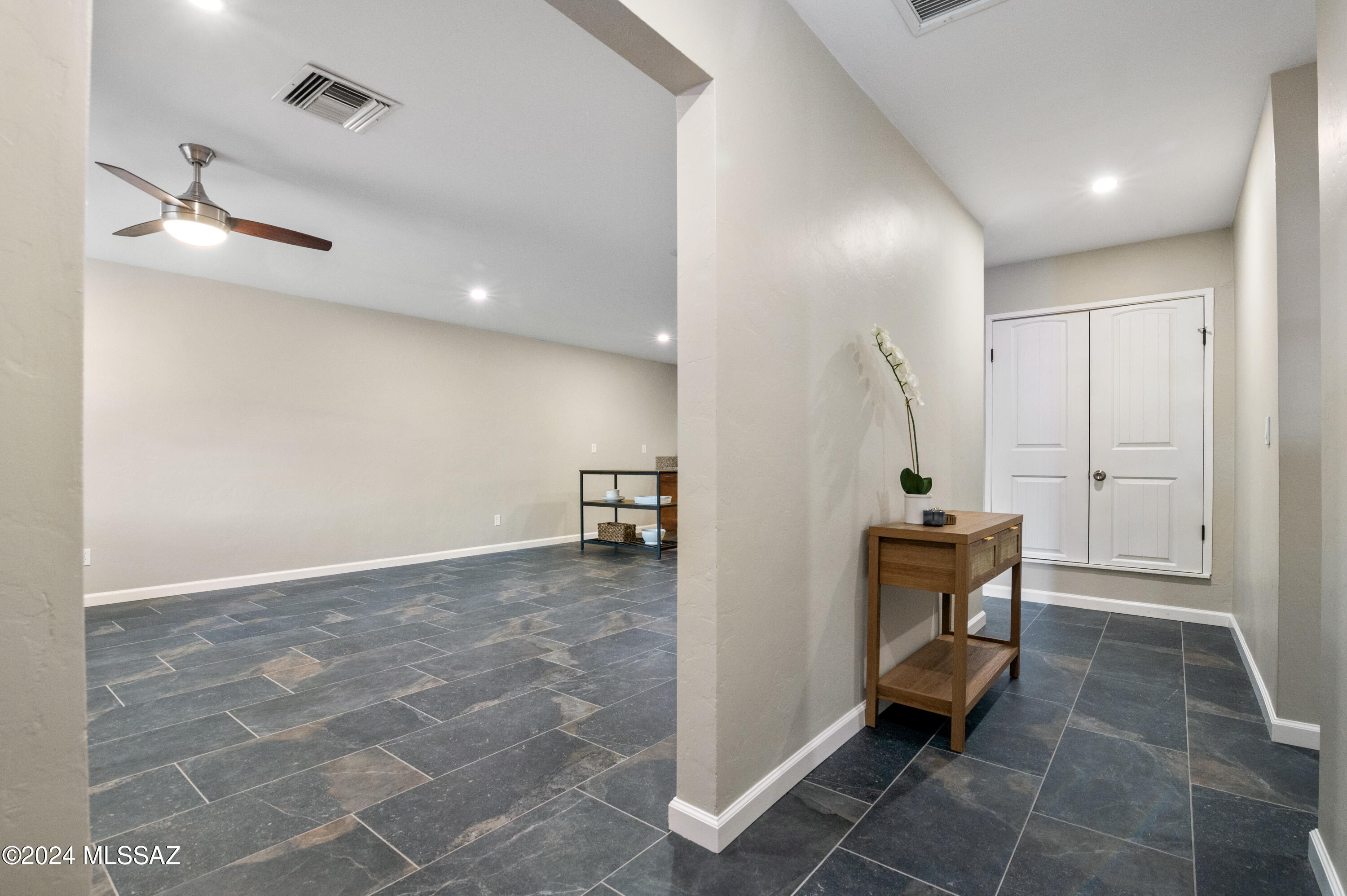 3504 South Mission Road, Unit G Tucson, AZ 85713 - Photo 5 of 22