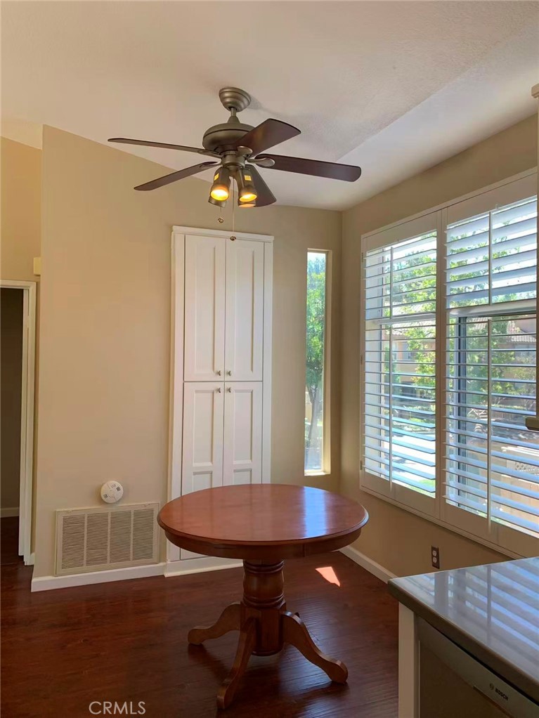 19431 Rue De Valore, Unit 50A Lake Forest, CA 92610 - Photo 5 of 29 With cabinets
