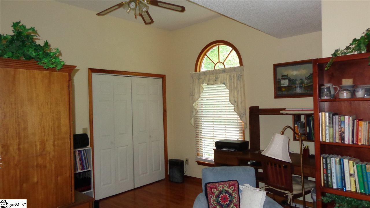 708 Hampton Road Liberty, SC 29657 - Photo 16 of 36