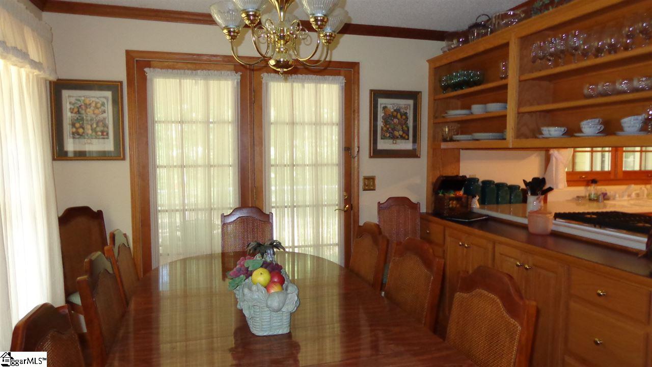 708 Hampton Road Liberty, SC 29657 - Photo 7 of 36