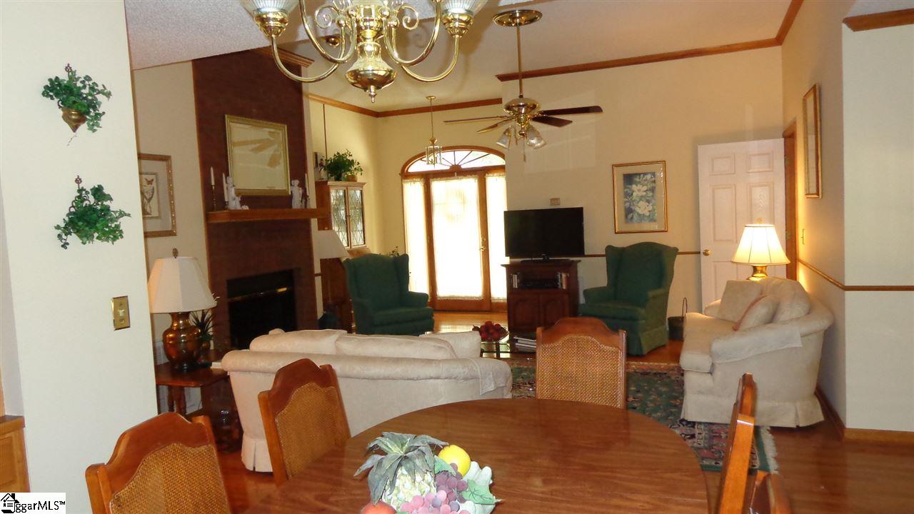 708 Hampton Road Liberty, SC 29657 - Photo 8 of 36
