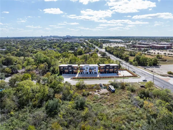 $3,000 | 2539 East Villa Maria Road, Unit 1101A, Bryan, TX 77802