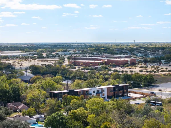 $3,000 | 2539 East Villa Maria Road, Unit 1101A, Bryan, TX 77802