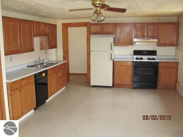 14240 Winters Road Kewadin, MI 49648 - Photo 12 of 25 1734116-11.JPG