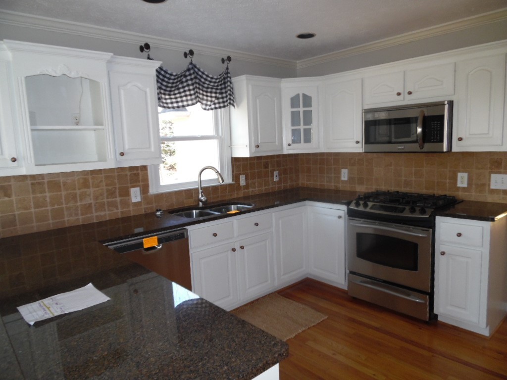 15084 Beacon Ridge Drive Seneca, SC 29678 - Photo 2 of 12 Gallery Image 2