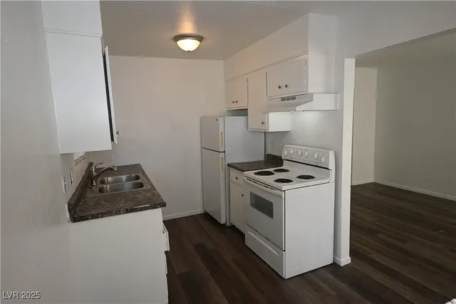 $850 | 715 North 11th Street, Unit 1, Las Vegas, NV 89101