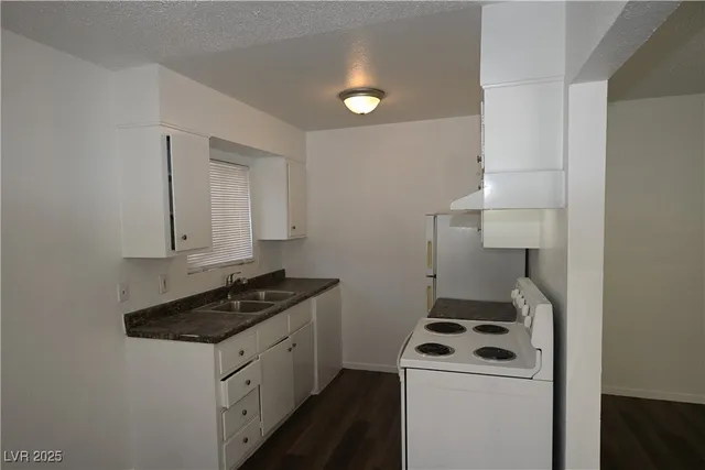 $850 | 715 North 11th Street, Unit 1, Las Vegas, NV 89101