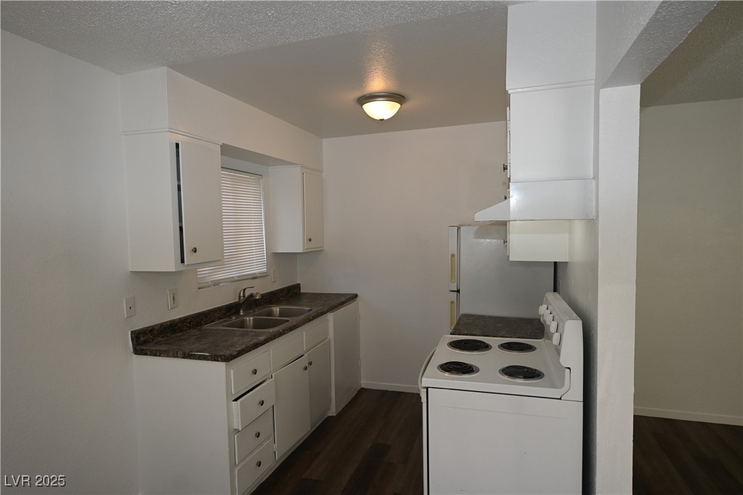 715 North 11th Street, Unit 1 Las Vegas, NV 89101 - Photo 3 of 16