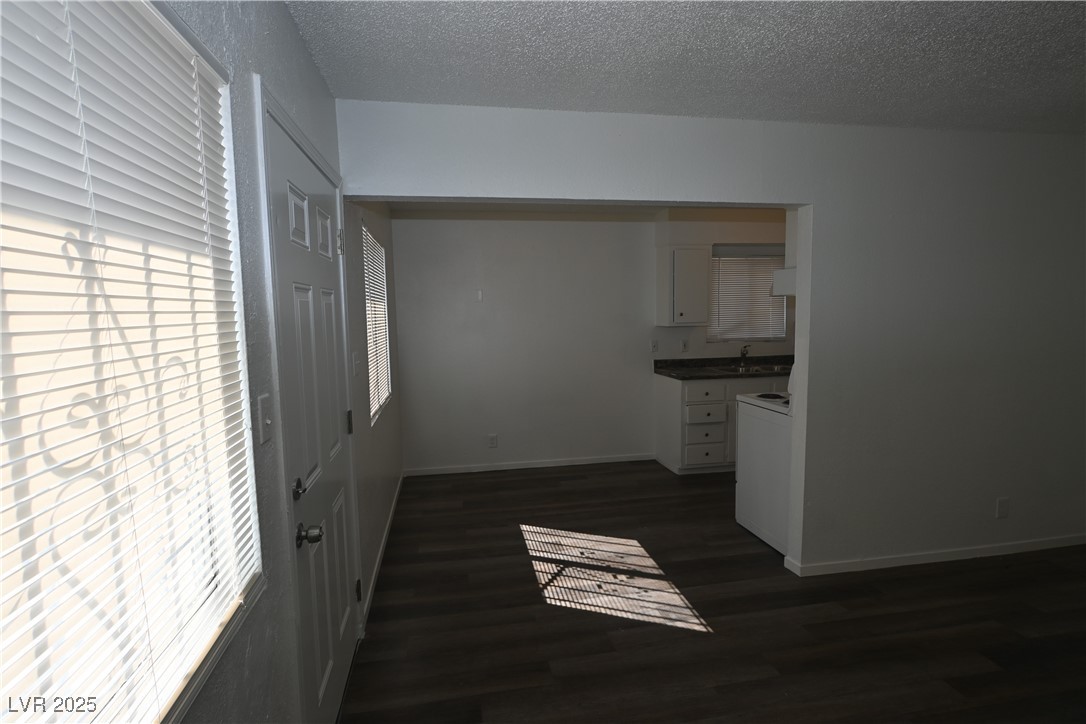 715 North 11th Street, Unit 1 Las Vegas, NV 89101 - Photo 7 of 16