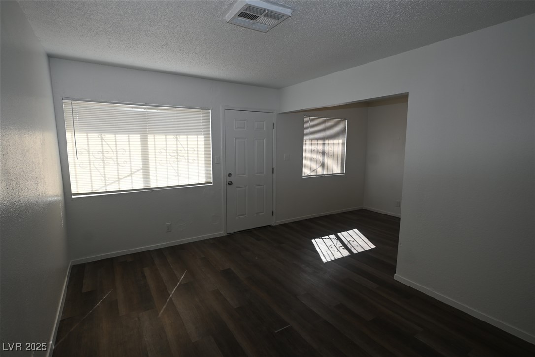 715 North 11th Street, Unit 1 Las Vegas, NV 89101 - Photo 8 of 16