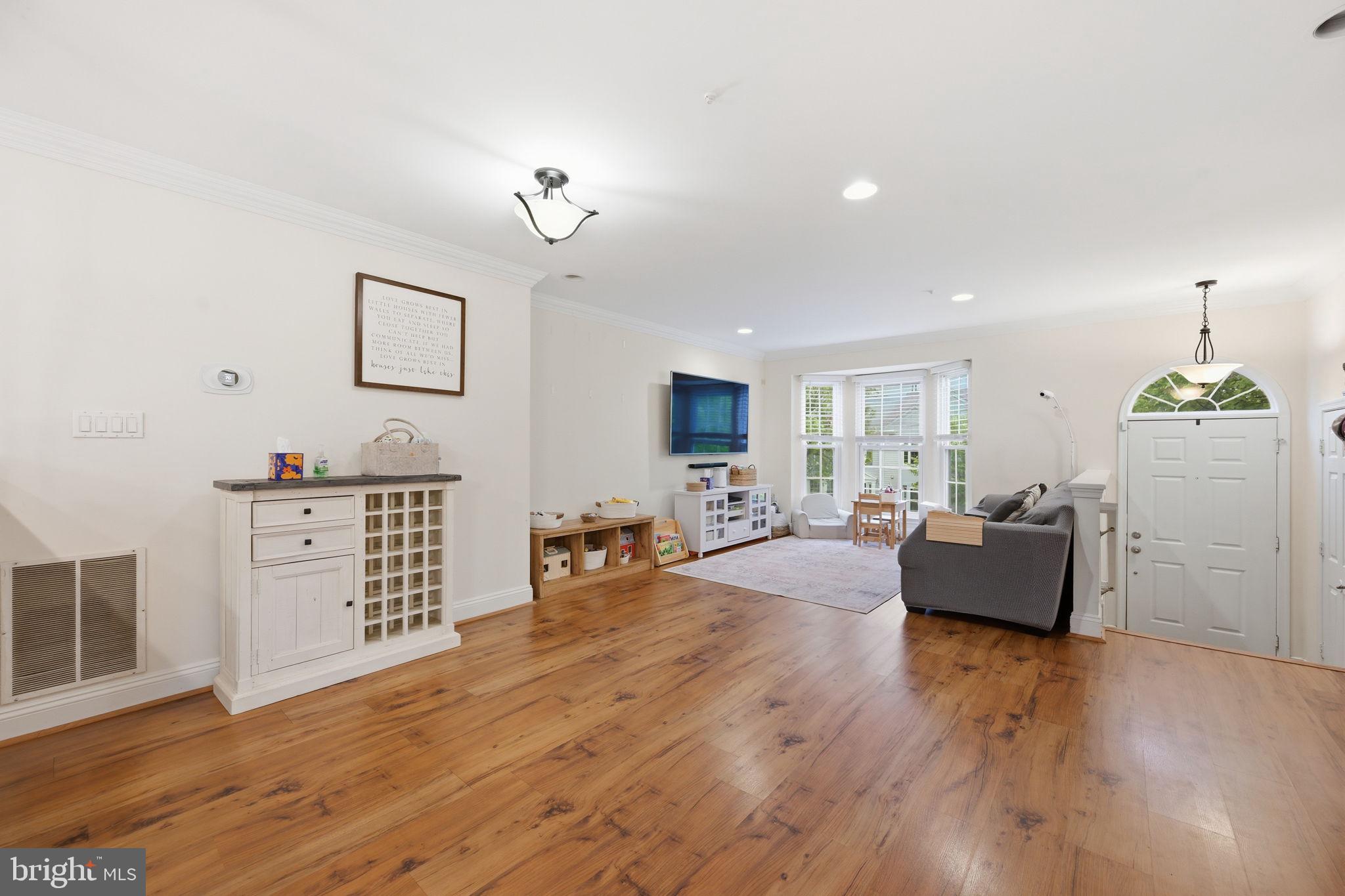 2355 Massanutten Drive Silver Spring, MD 20906 - Photo 3 of 29