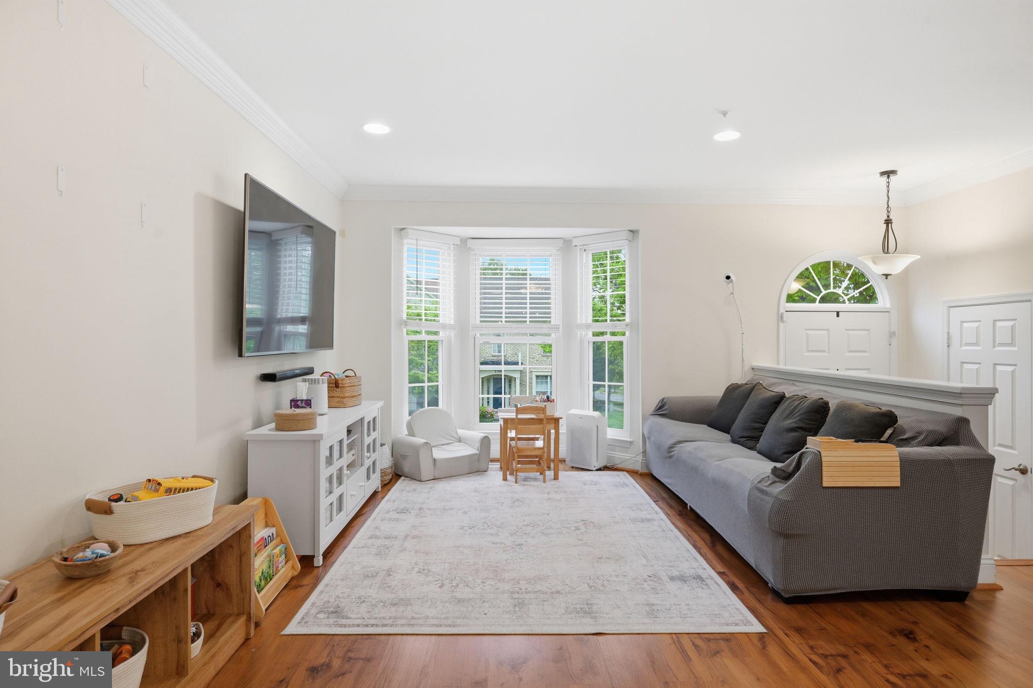 2355 Massanutten Drive Silver Spring, MD 20906 - Photo 4 of 29