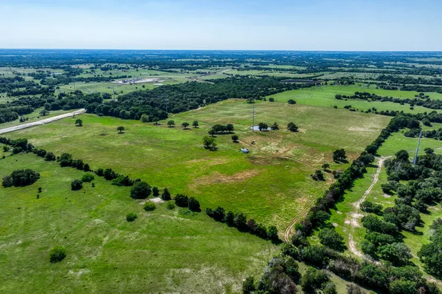 $1,600,000 | 8101 West Parkison Lane West, Brenham, TX 77833