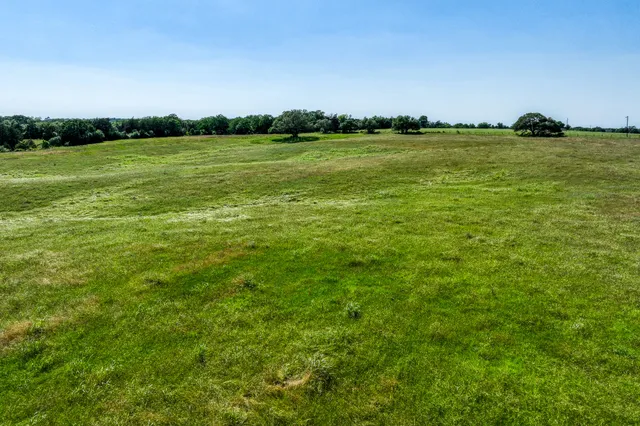 $1,600,000 | 8101 West Parkison Lane West, Brenham, TX 77833