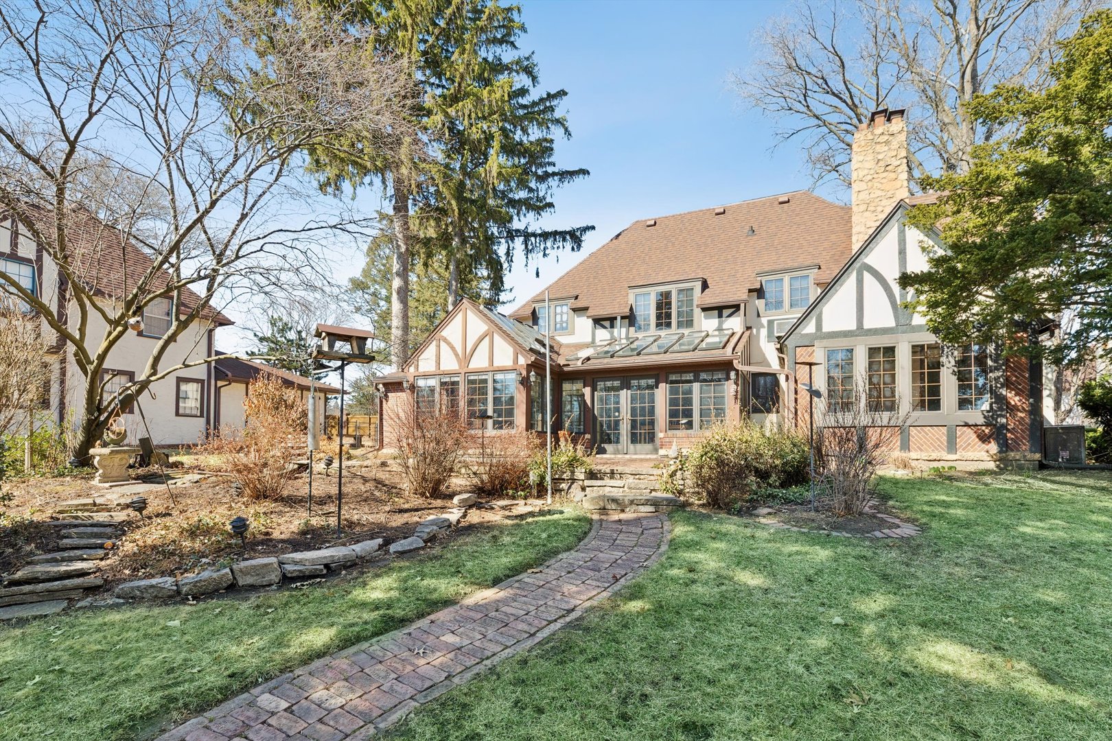 716 Terrace Drive Clinton, IA 52732 - Photo 5 of 78 a view of a yard with a house in the background