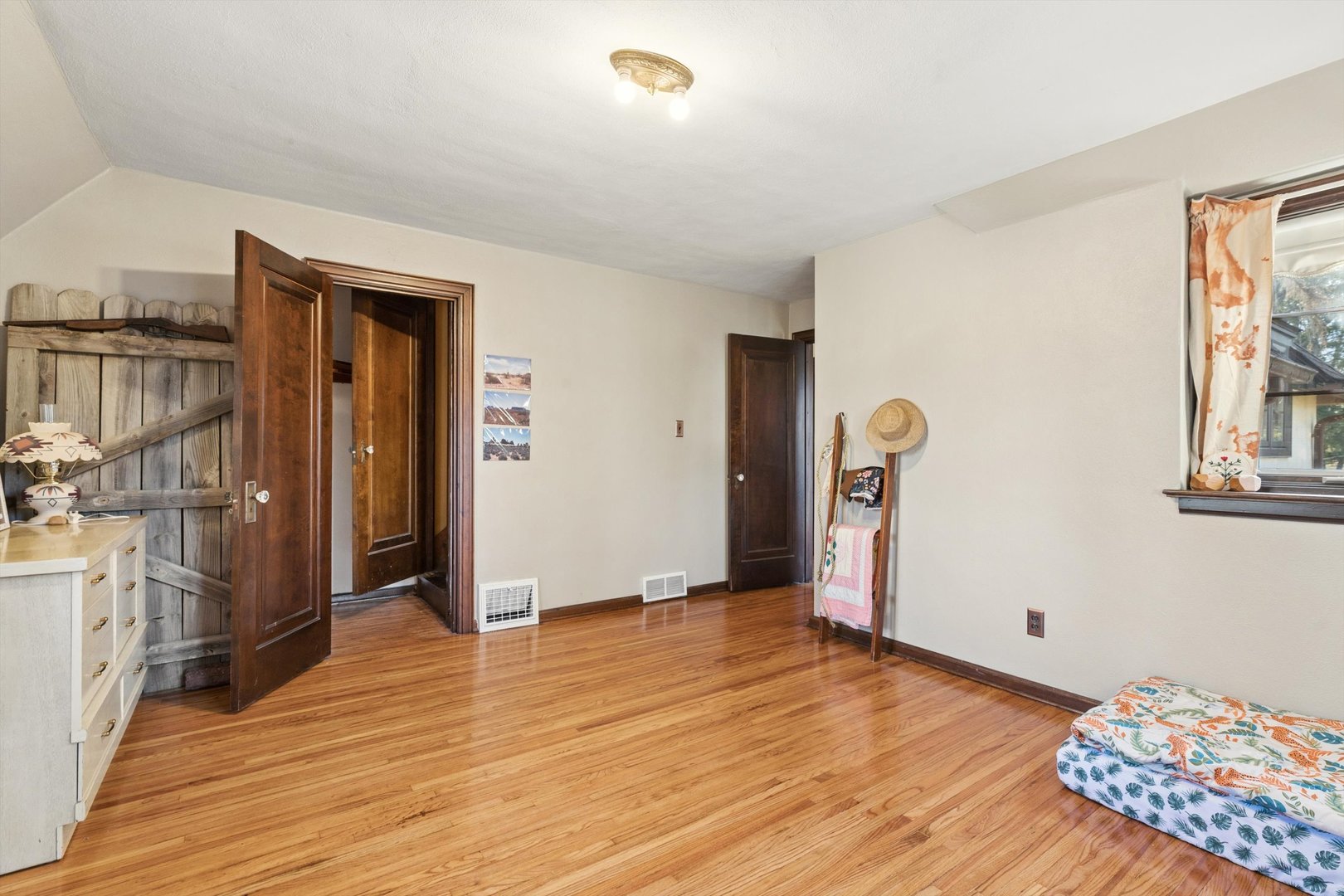 716 Terrace Drive Clinton, IA 52732 - Photo 62 of 78 a view of livingroom with furniture and wooden floor