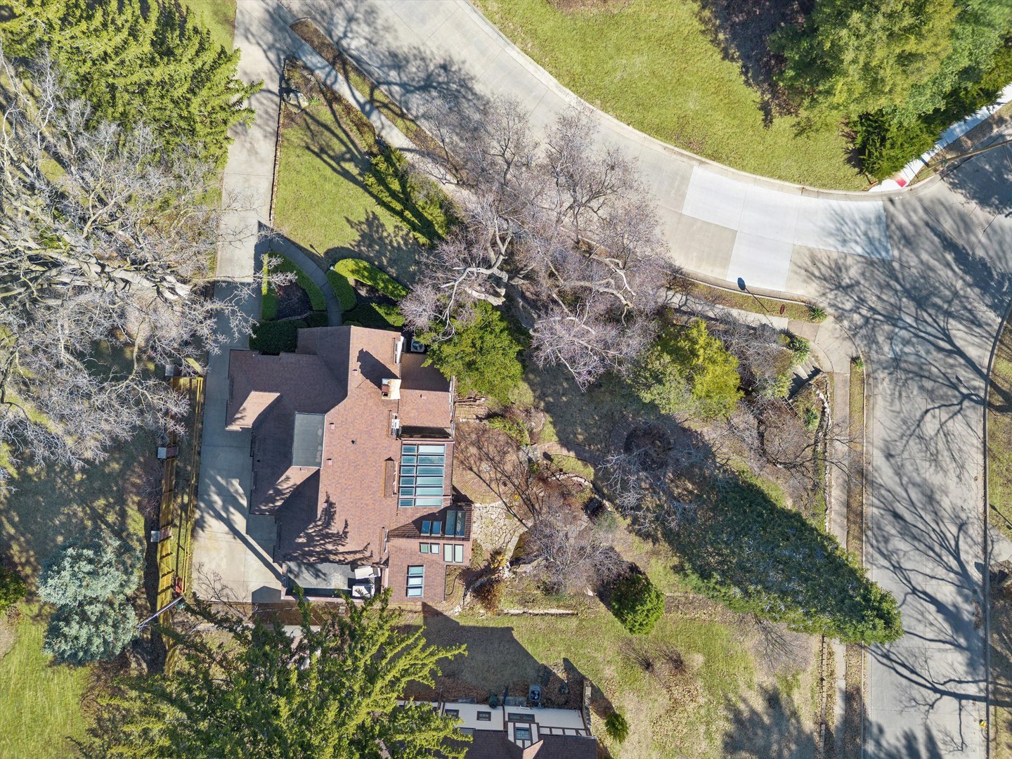 716 Terrace Drive Clinton, IA 52732 - Photo 69 of 78 an aerial view of a house with a yard and trees