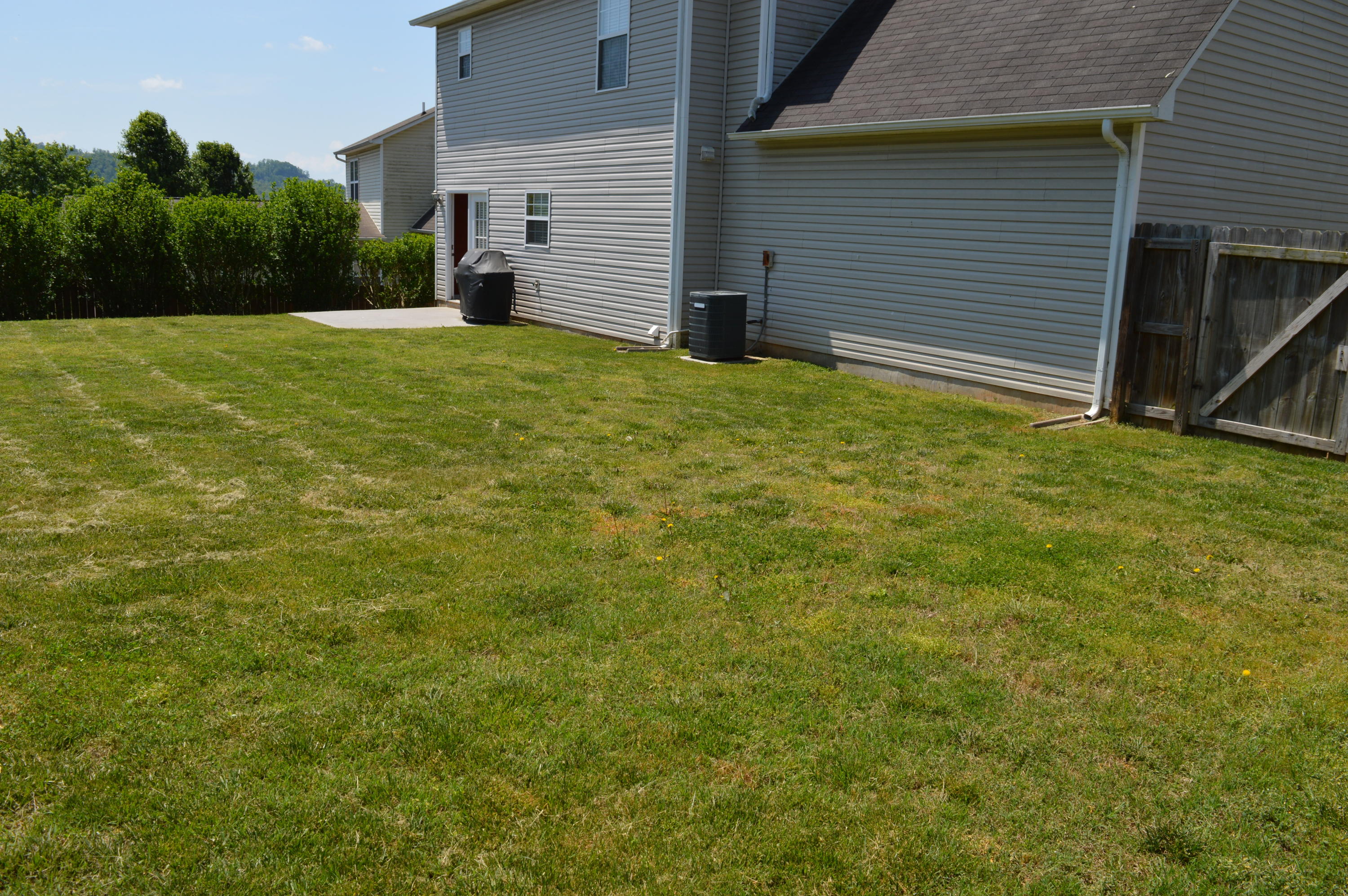 7816 Dawnview Road Powell, TN 37849 - Photo 7 of 26 Private & large