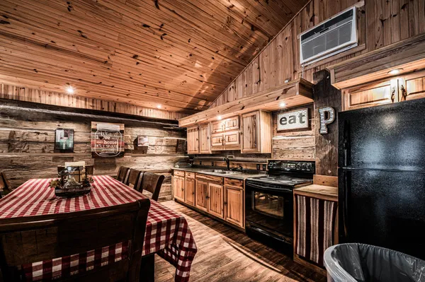 4880 Highway 176, Drakesboro, KY 42337