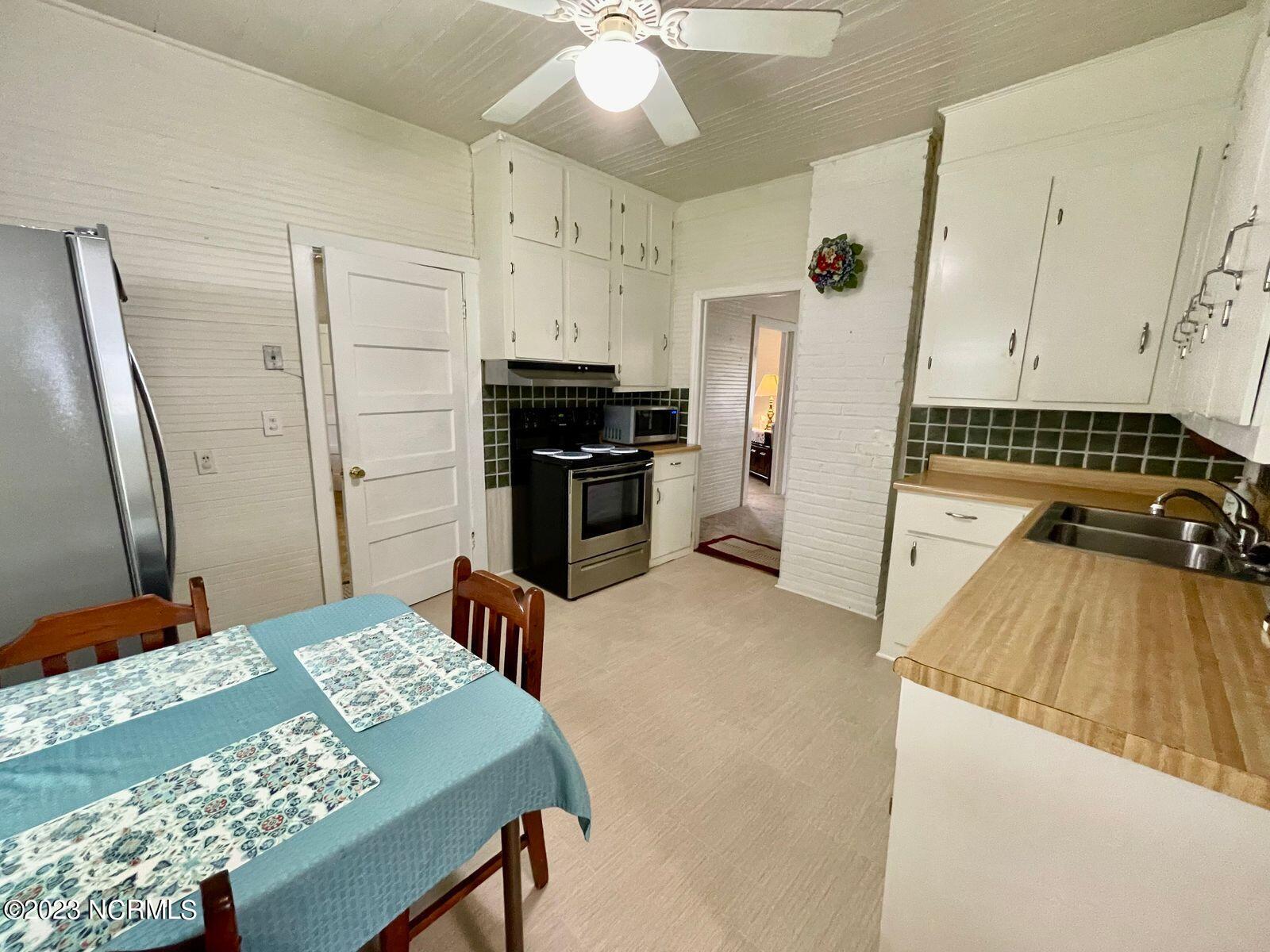 106 Second Avenue Rockingham, NC 28379 - Photo 5 of 25 hp14