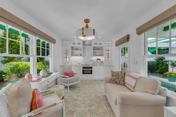 $9,995,000 | 318 Australian Avenue, Palm Beach, FL 33480