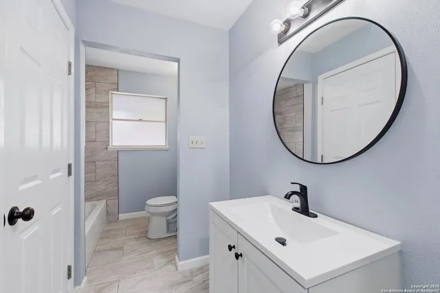 $278,000 | 413 Cloudmont Drive, Windcrest, TX 78239