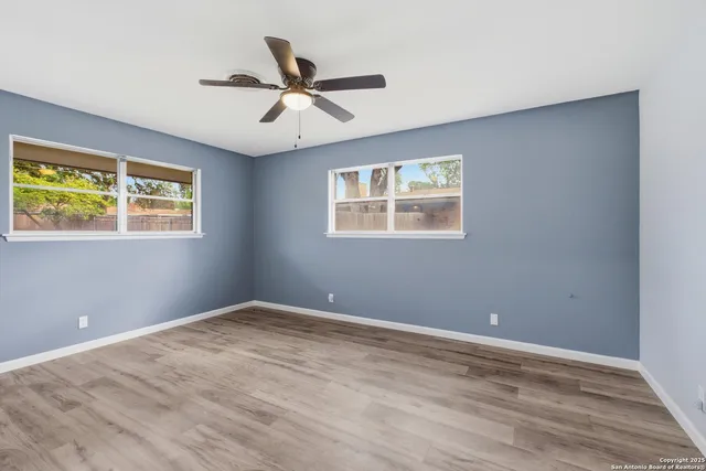 $278,000 | 413 Cloudmont Drive, Windcrest, TX 78239