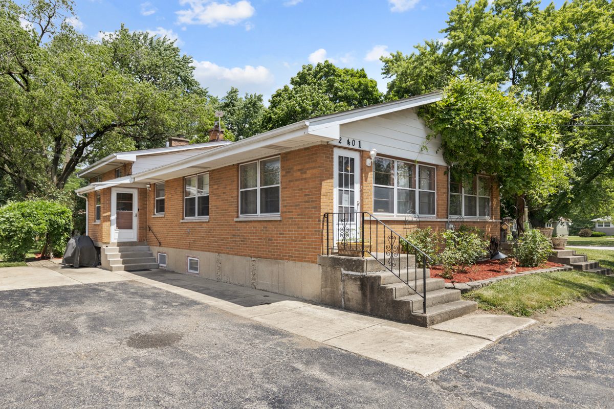 2401 Rohlwing Road Rolling Meadows, IL 60008 - Photo 11 of 35