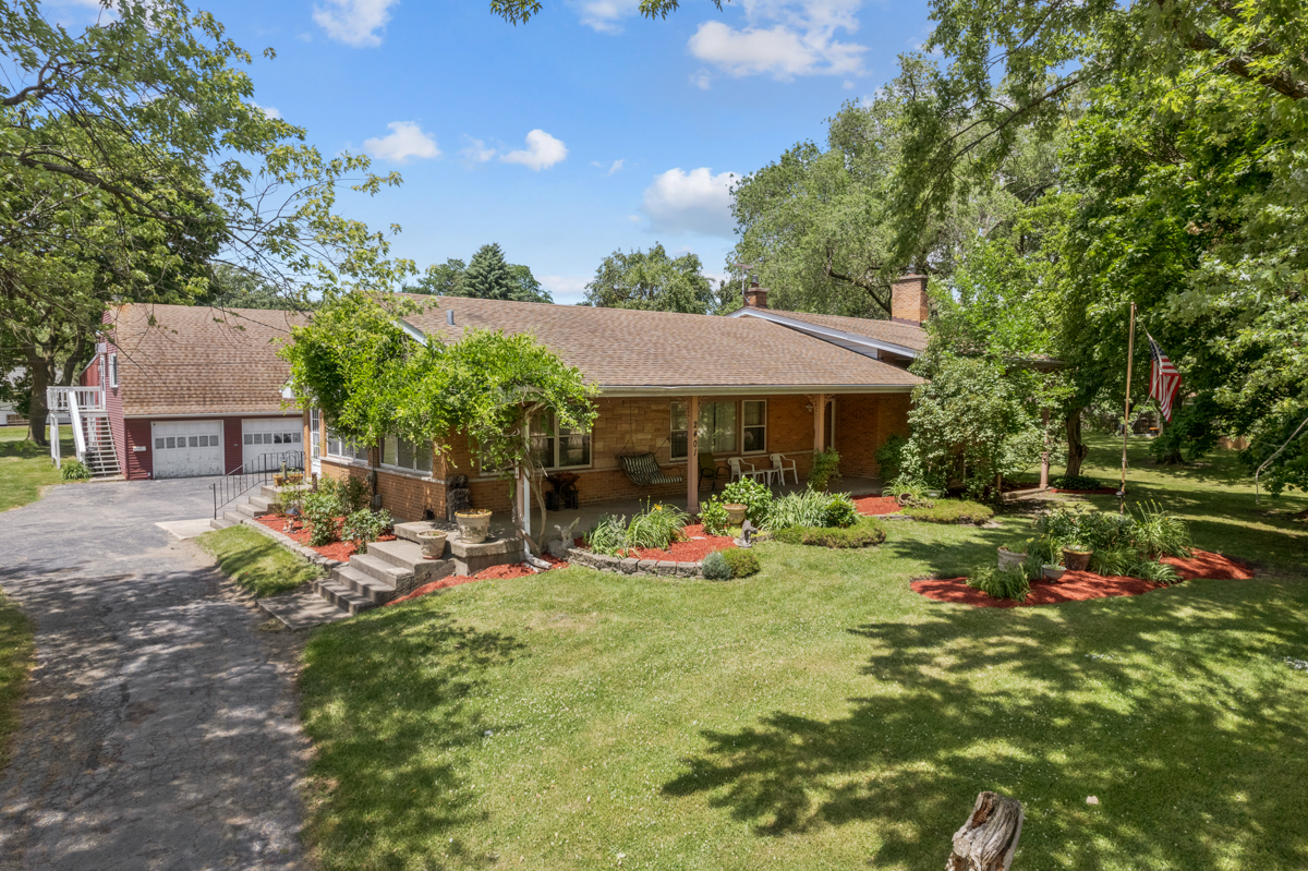 2401 Rohlwing Road Rolling Meadows, IL 60008 - Photo 2 of 35
