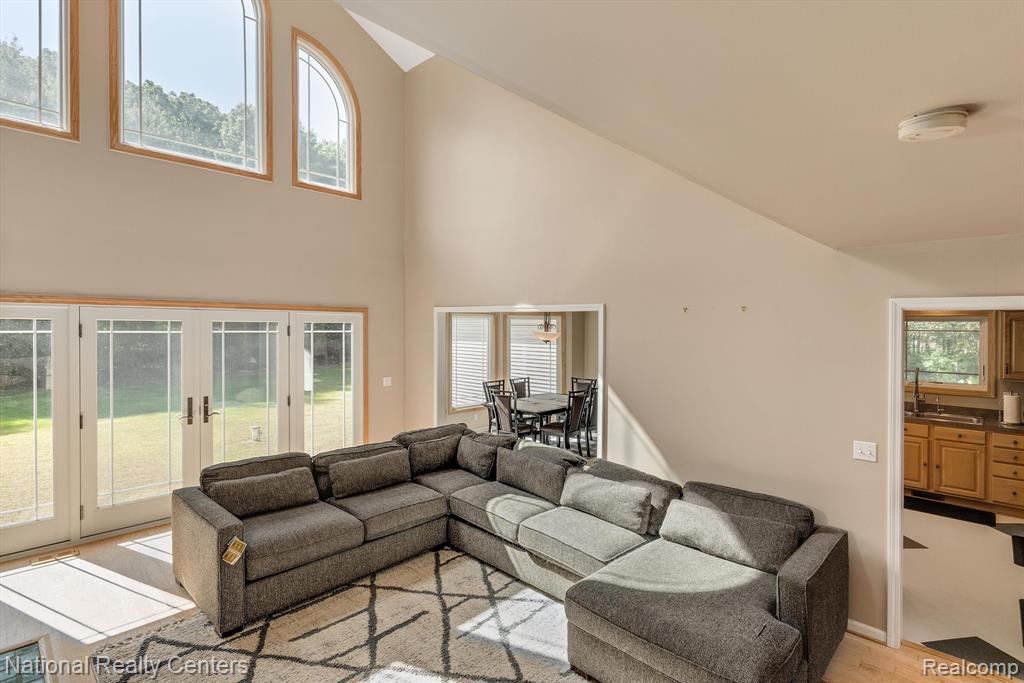 68905 8 Mile Road South Lyon, MI 48178 - Photo 15 of 72 Gallery Image 15