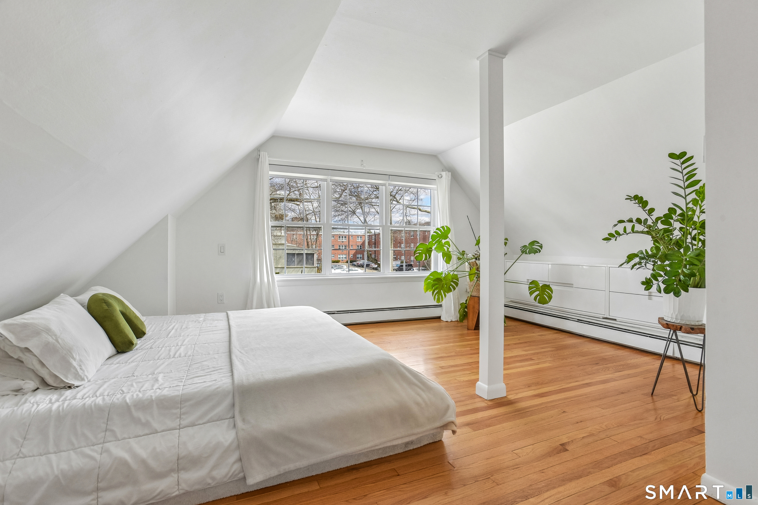 142 East Rock Road New Haven, CT 06511 - Photo 21 of 27