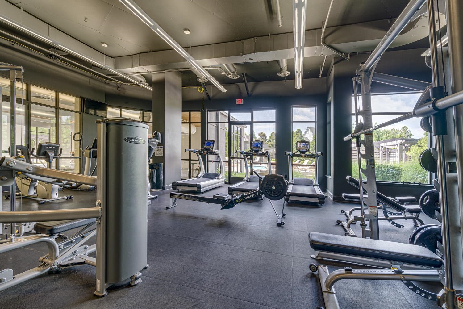 717 Riverside Drive, Unit PH2 Memphis, TN 38103 - Photo 8 of 25 a view of a room with gym equipment