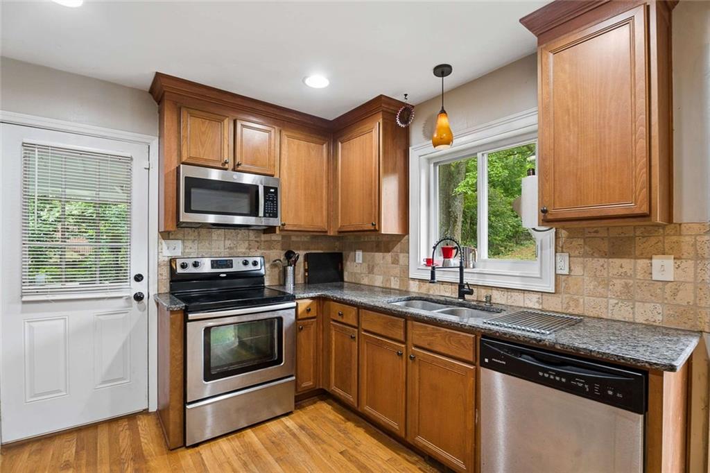 2503 Brentford Place Decatur, GA 30032 - Photo 4 of 19