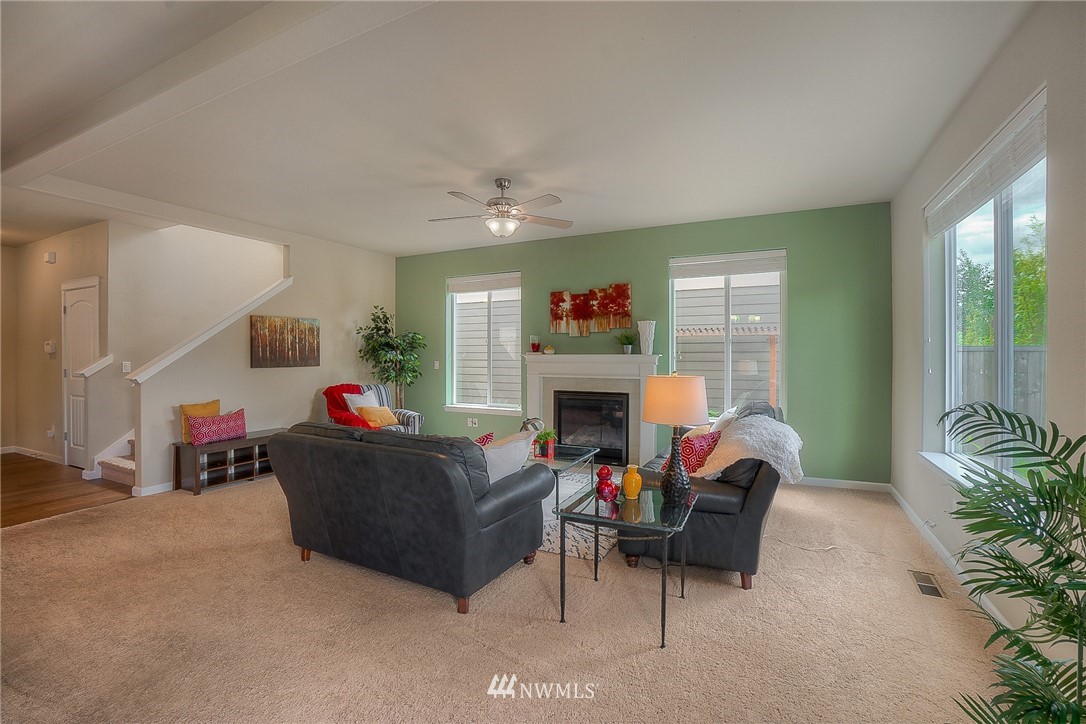 4655 Rochelle Street Southeast Lacey, WA 98503 - Photo 4 of 25 Gallery Image 4