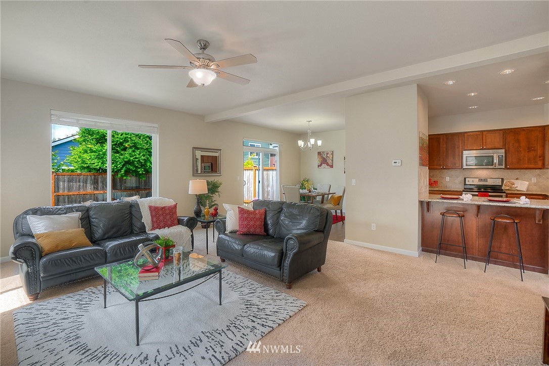 4655 Rochelle Street Southeast Lacey, WA 98503 - Photo 5 of 25 Gallery Image 5