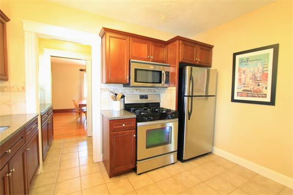 417 Albemarle Road, Unit 2 Newton, MA 02460 - Photo 4 of 18