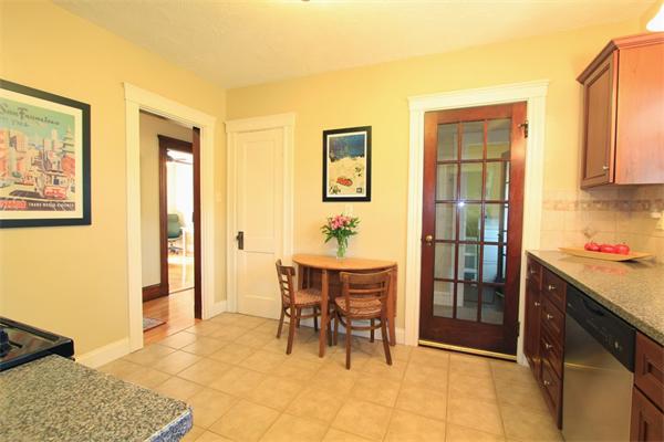 417 Albemarle Road, Unit 2 Newton, MA 02460 - Photo 5 of 18